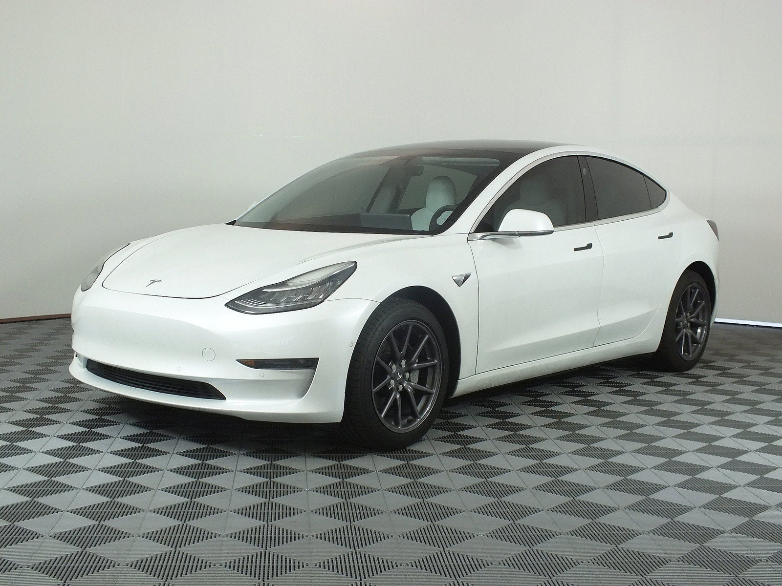 tesla model 3 2020 5YJ3E1EA6LF805075 image tesla model 3 2020 5YJ3E1EA6LF805075 image